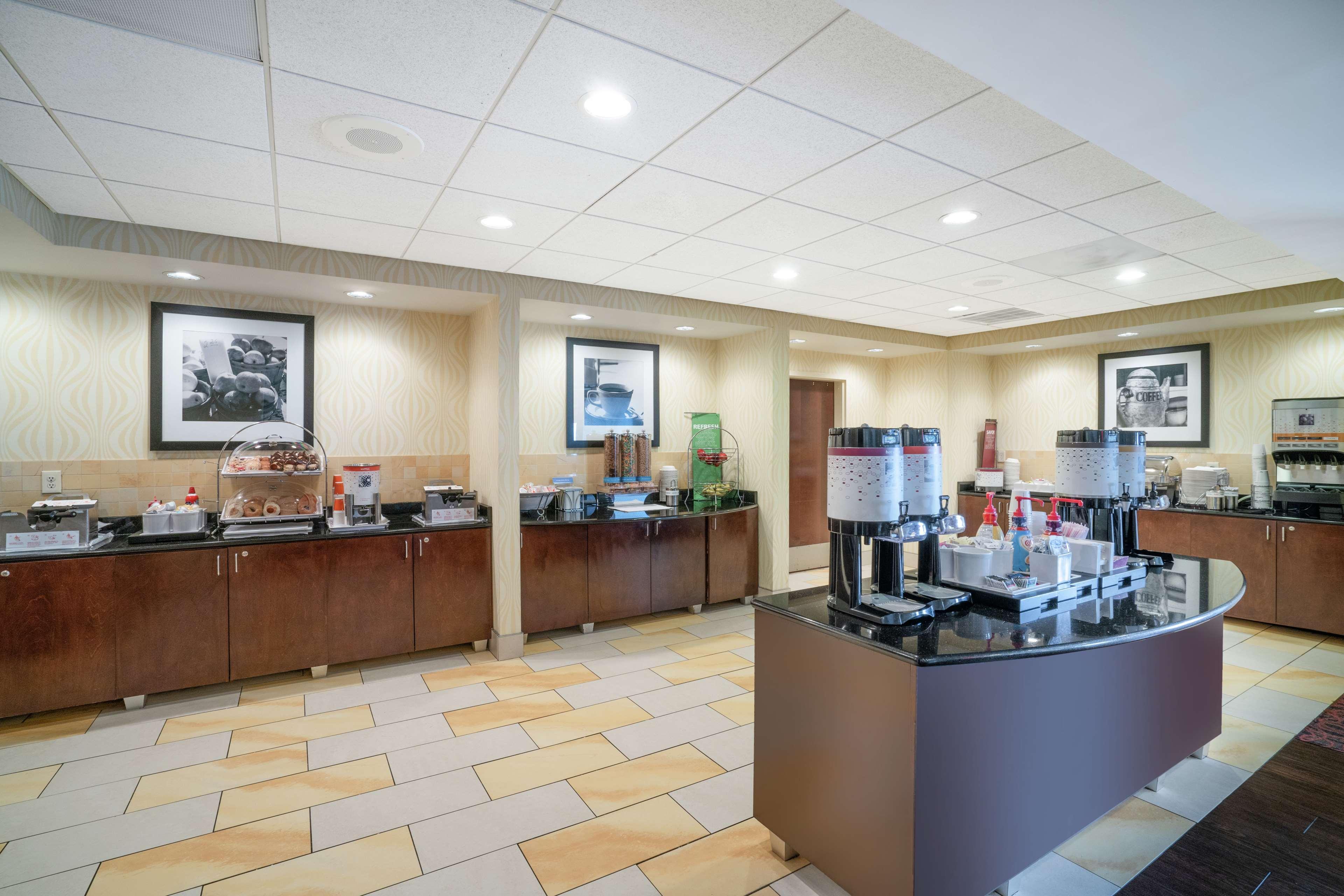 Hampton Inn Richmond - Airport Sandston Extérieur photo