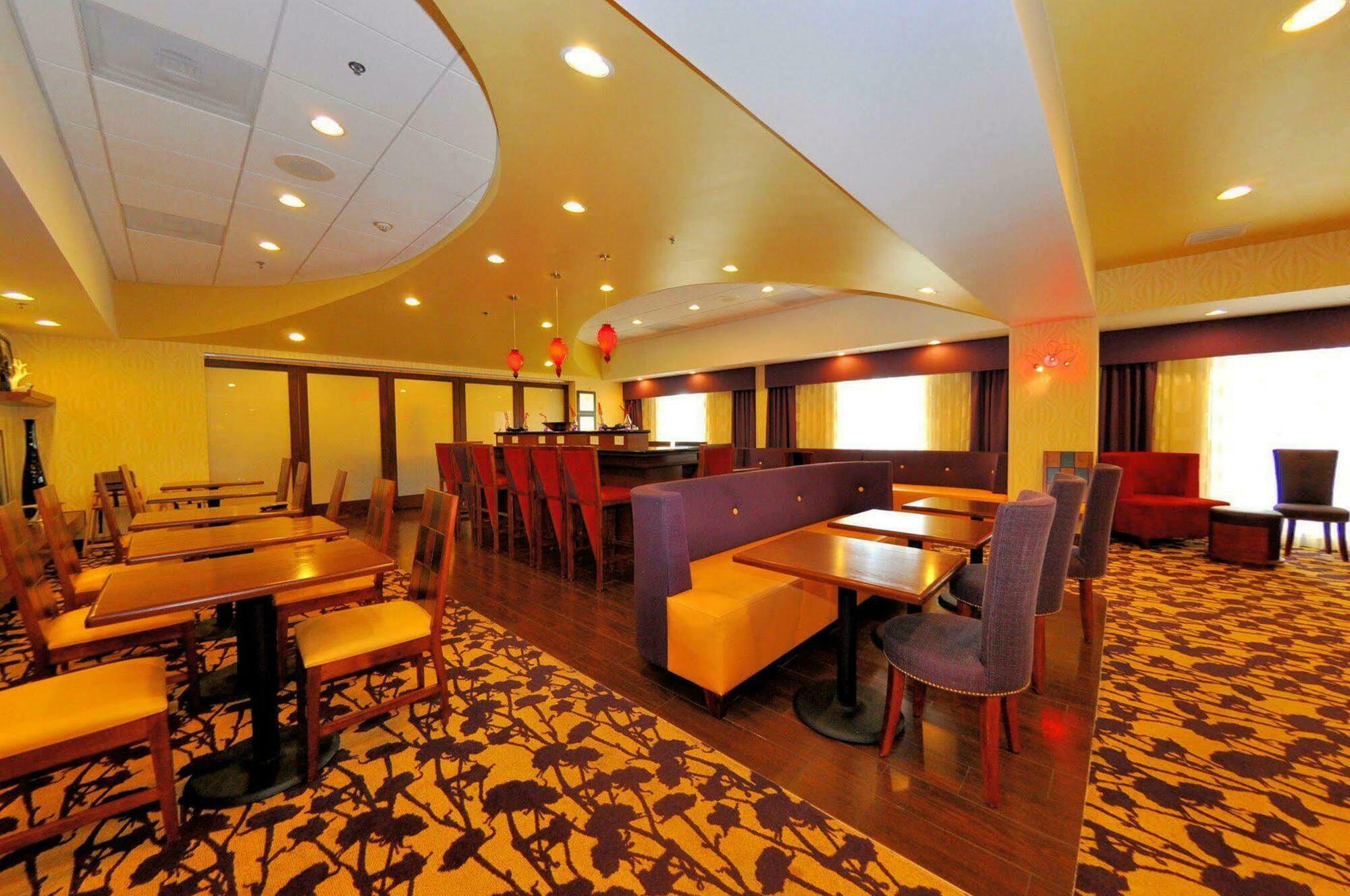 Hampton Inn Richmond - Airport Sandston Restaurant photo